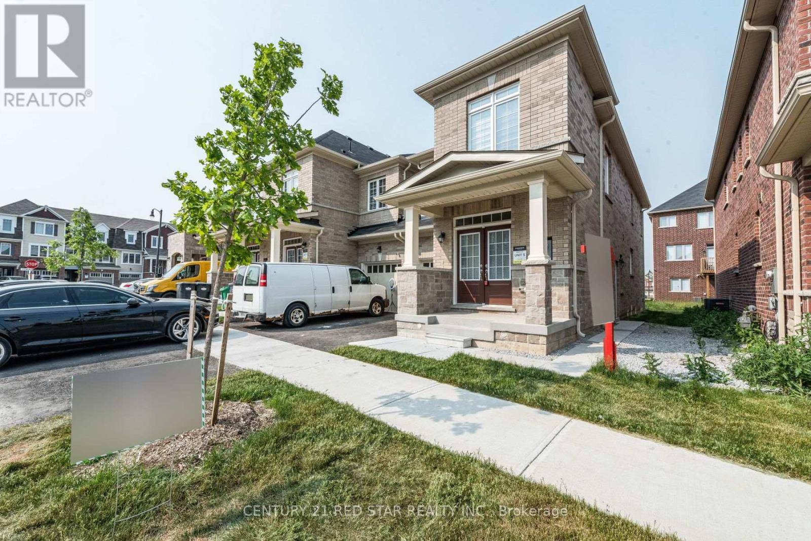 Brampton (northwest Brampton), ON L7A4W6,9 SAIL ROAD