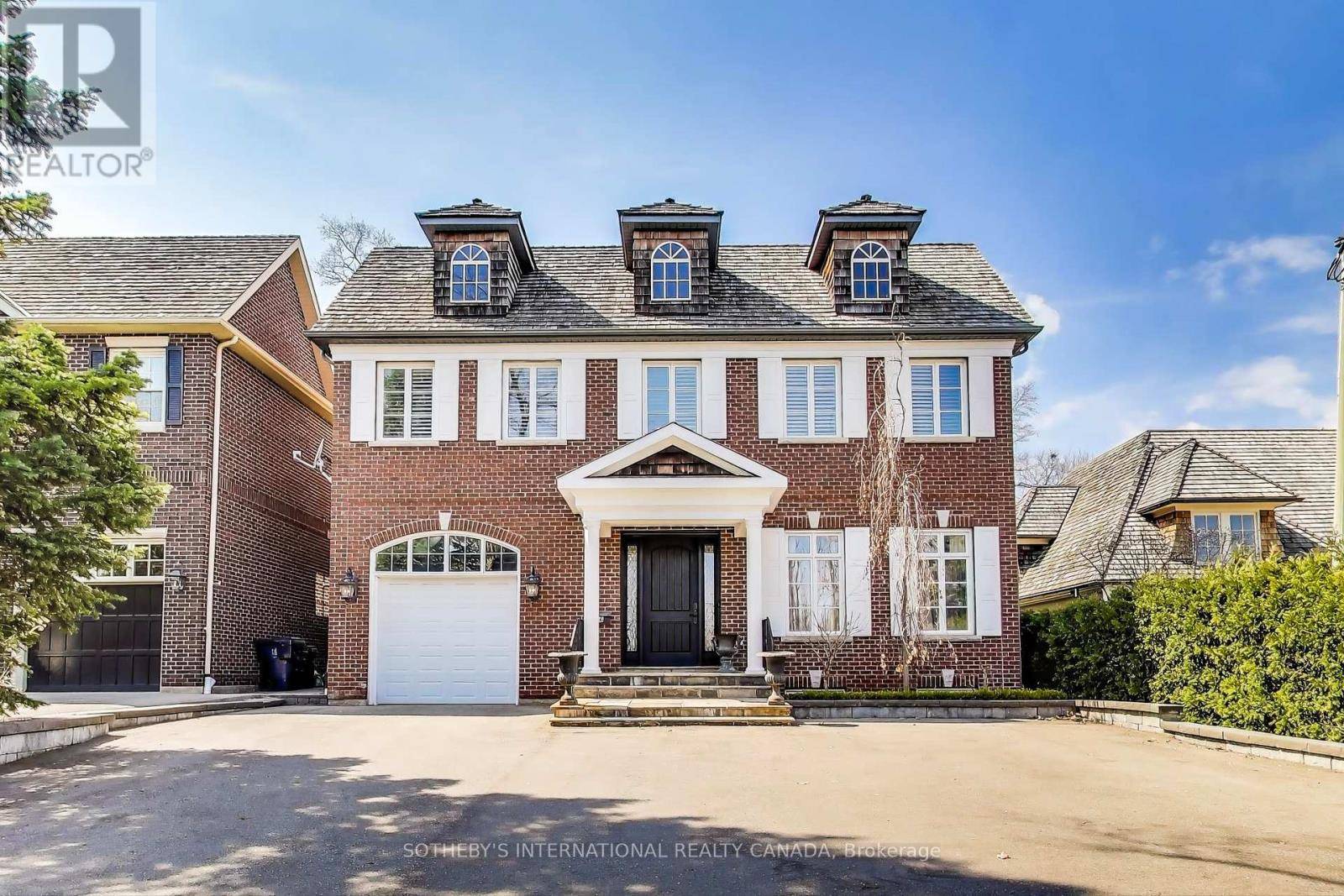 Toronto (kingsview Village-the Westway), ON M9P2N6,16 ST PHILLIPS ROAD