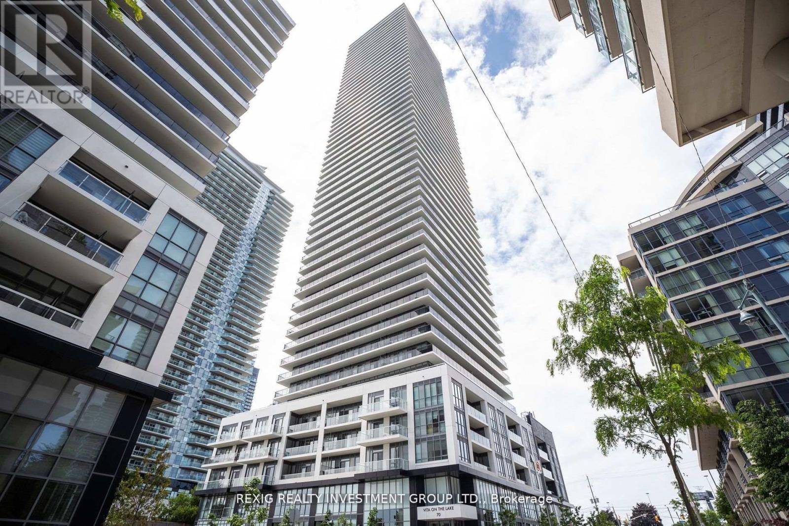 Toronto (mimico), ON M8V0G2,70 Annie Craig DR #4007