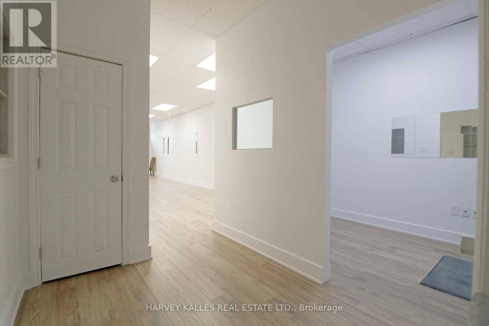 Toronto (south Parkdale), ON M6K1G4,1230 KING STREET W
