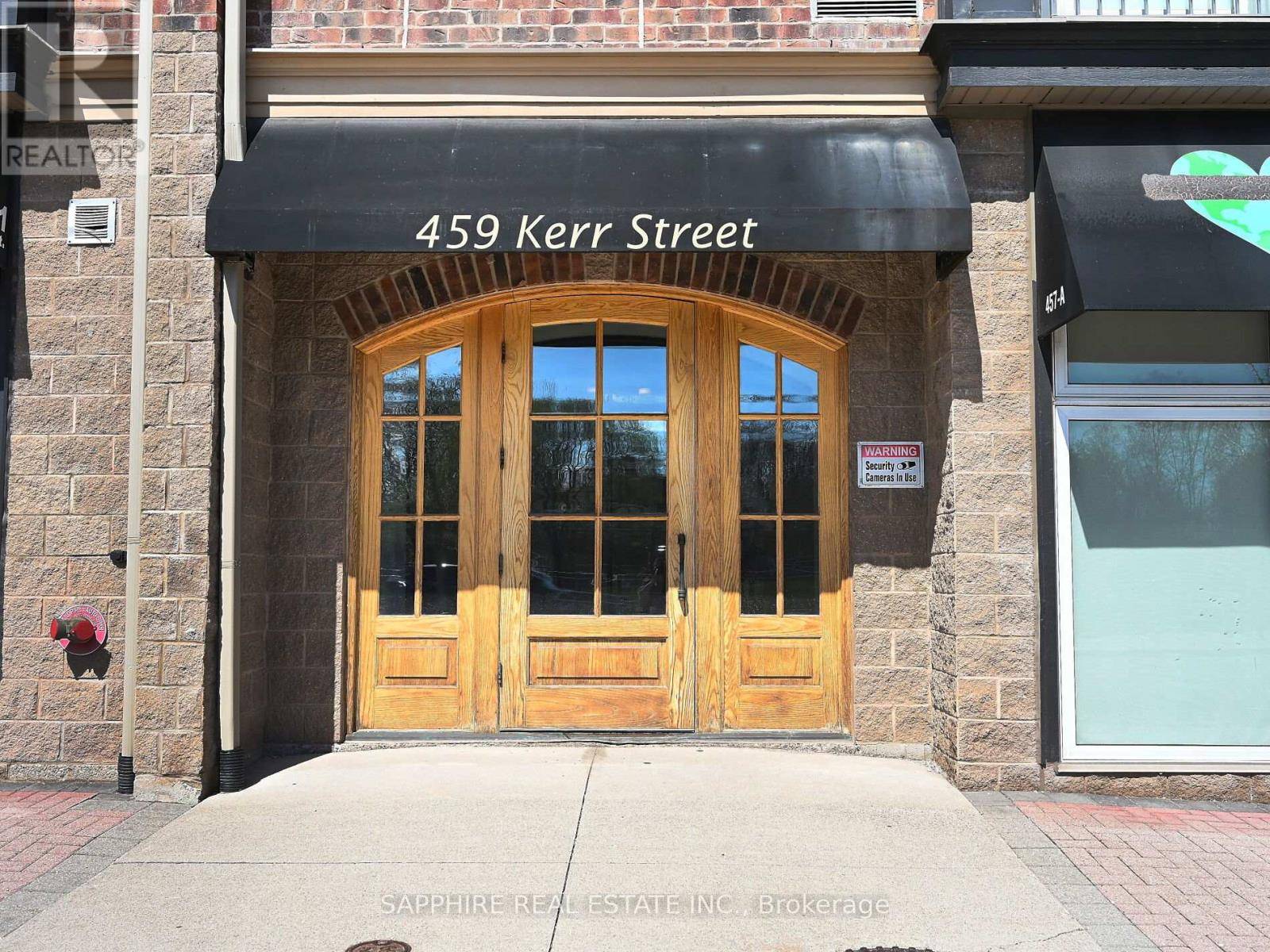 Oakville (co Central), ON L6K3C2,459 Kerr ST #302