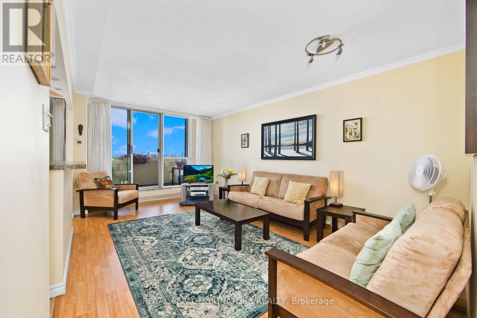 Toronto (high Park-swansea), ON M6S1A8,35 Ormskirk AVE #908