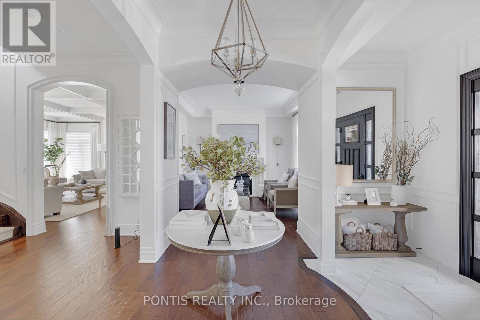 Brampton (vales Of Castlemore), ON L6P4E7,55 BURLWOOD ROAD