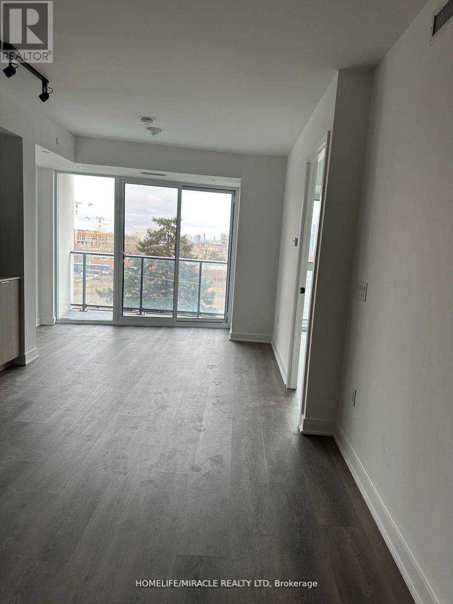 Toronto (islington-city Centre West), ON M8Z0G5,36 Zorra ST #520