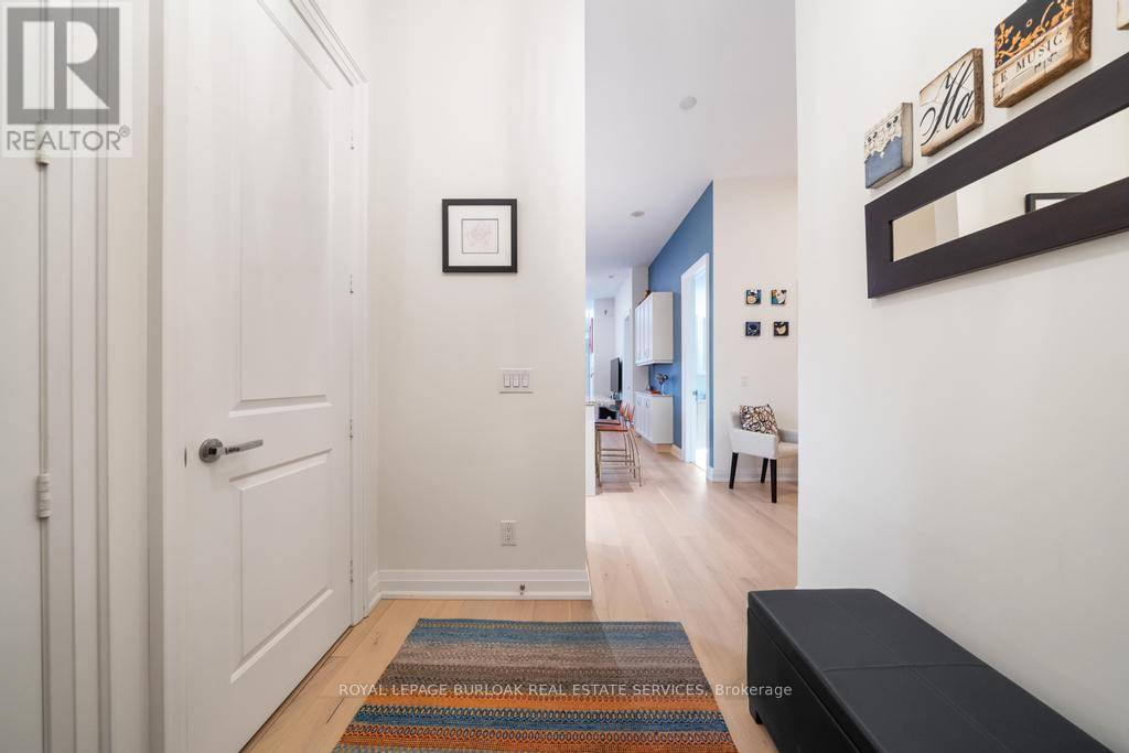 Oakville (br Bronte), ON L6L0E1,11 Bronte RD #103