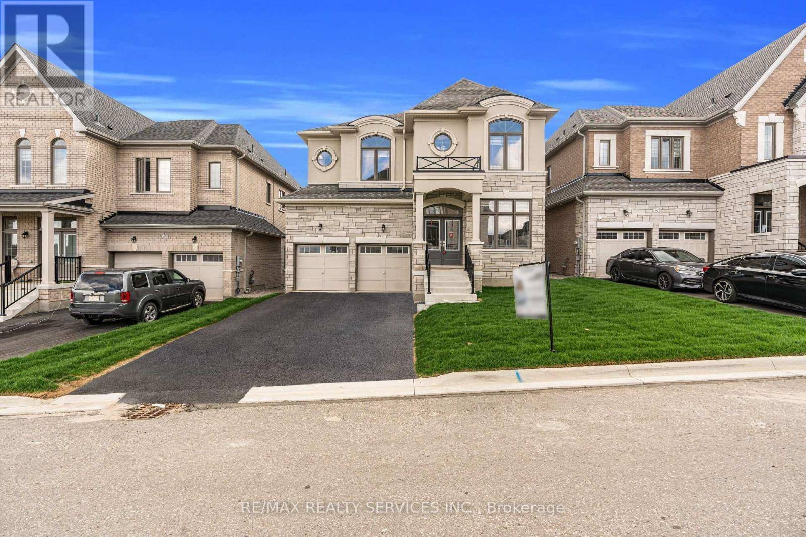 Caledon (caledon East), ON L7C4M8,67 JAMES WALKER AVENUE