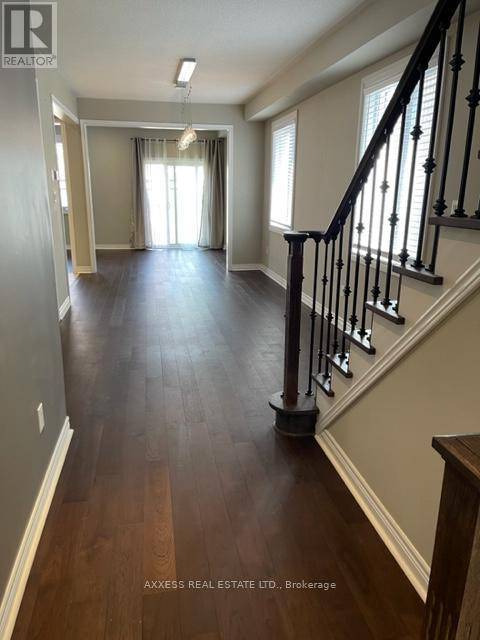 Oakville (wm Westmount), ON L6M0J3,2449 GRAND OAK TRAIL
