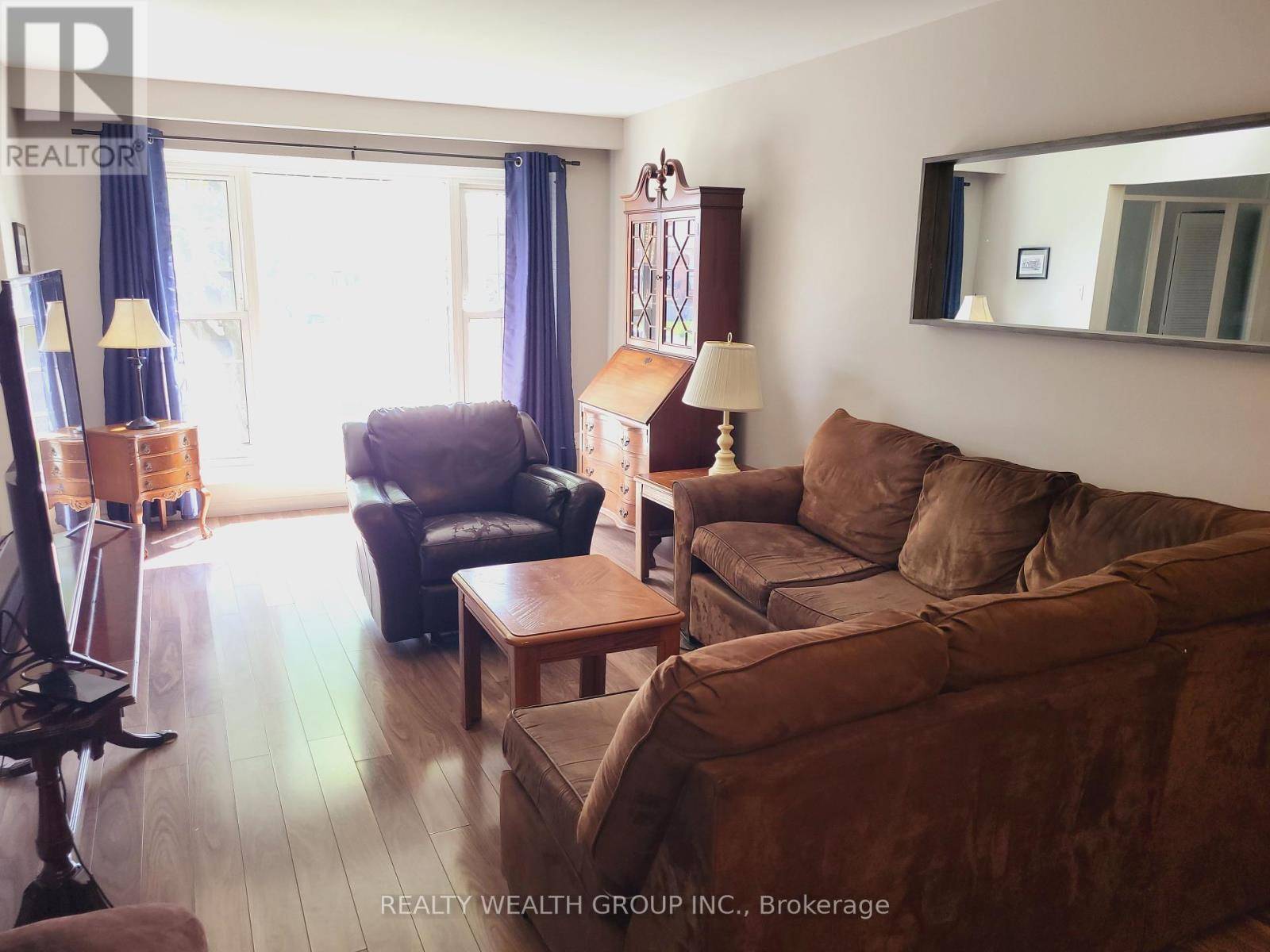 Brampton (brampton East), ON L6W3B7,16 SHARON COURT