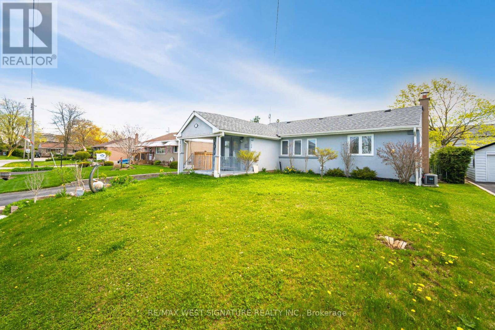 Caledon (bolton West), ON L7E4X4,118 MARTHA CRESCENT