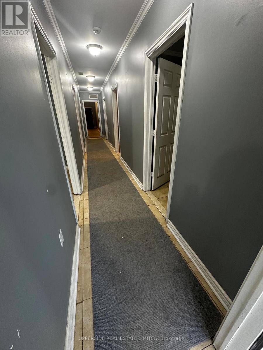 Toronto (york University Heights), ON M3J2A4,56 TORO ROAD