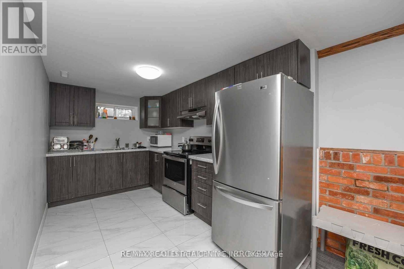 Brampton (southgate), ON L6T1L1,27 DRURY (BASEMENT) CRESCENT