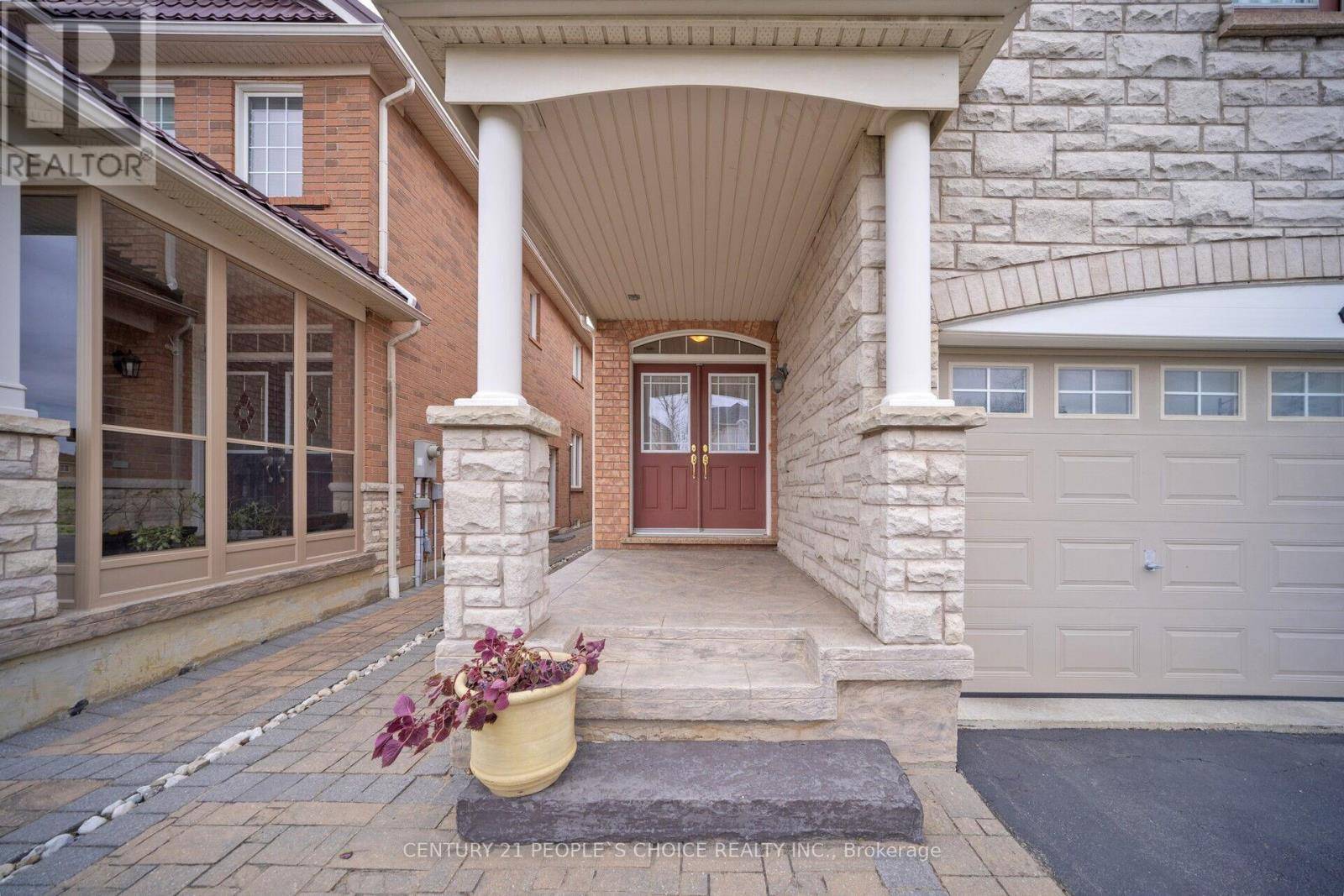 Mississauga (meadowvale Village), ON L5W0C1,7278 SAINT BARBARA BOULEVARD