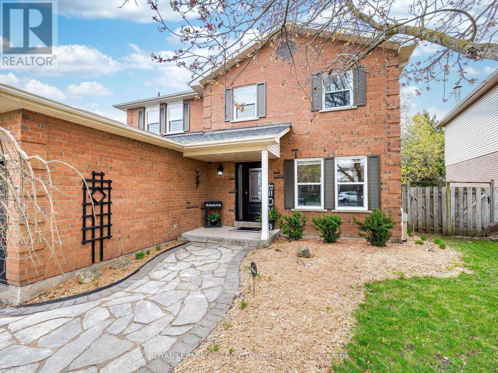 Orangeville, ON L9W4R9,514 COLLEGE AVENUE