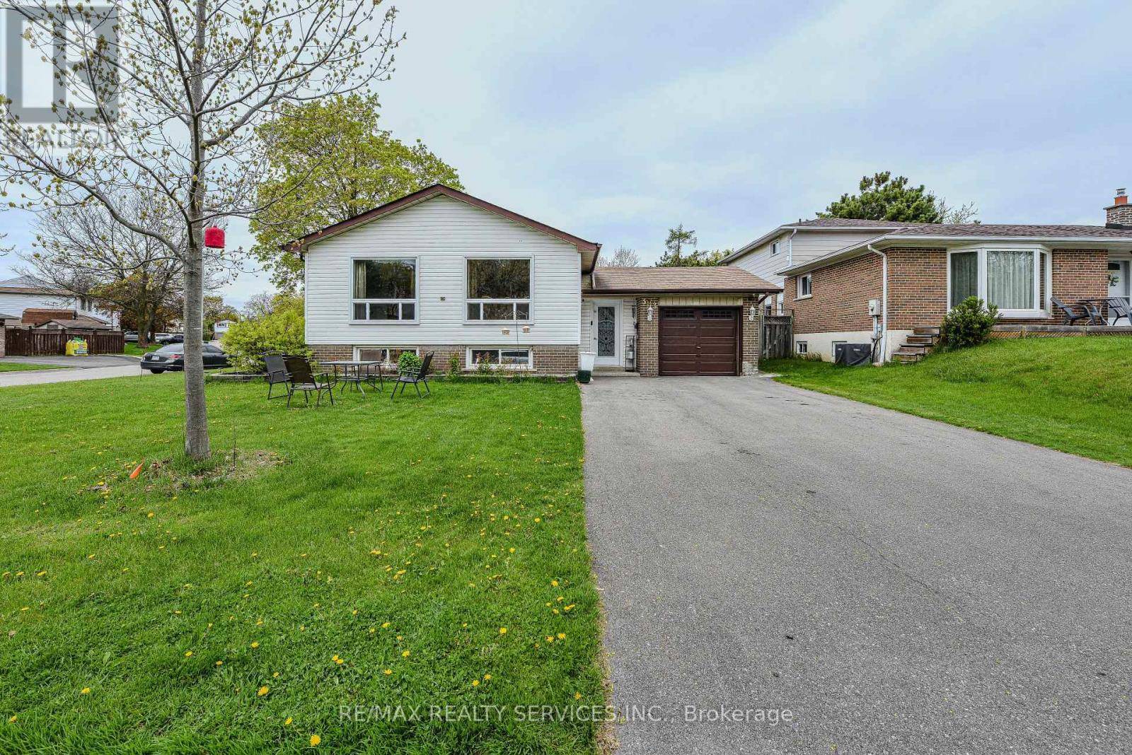 Brampton (brampton East), ON L6W2M1,383 BARTLEY BULL PARKWAY