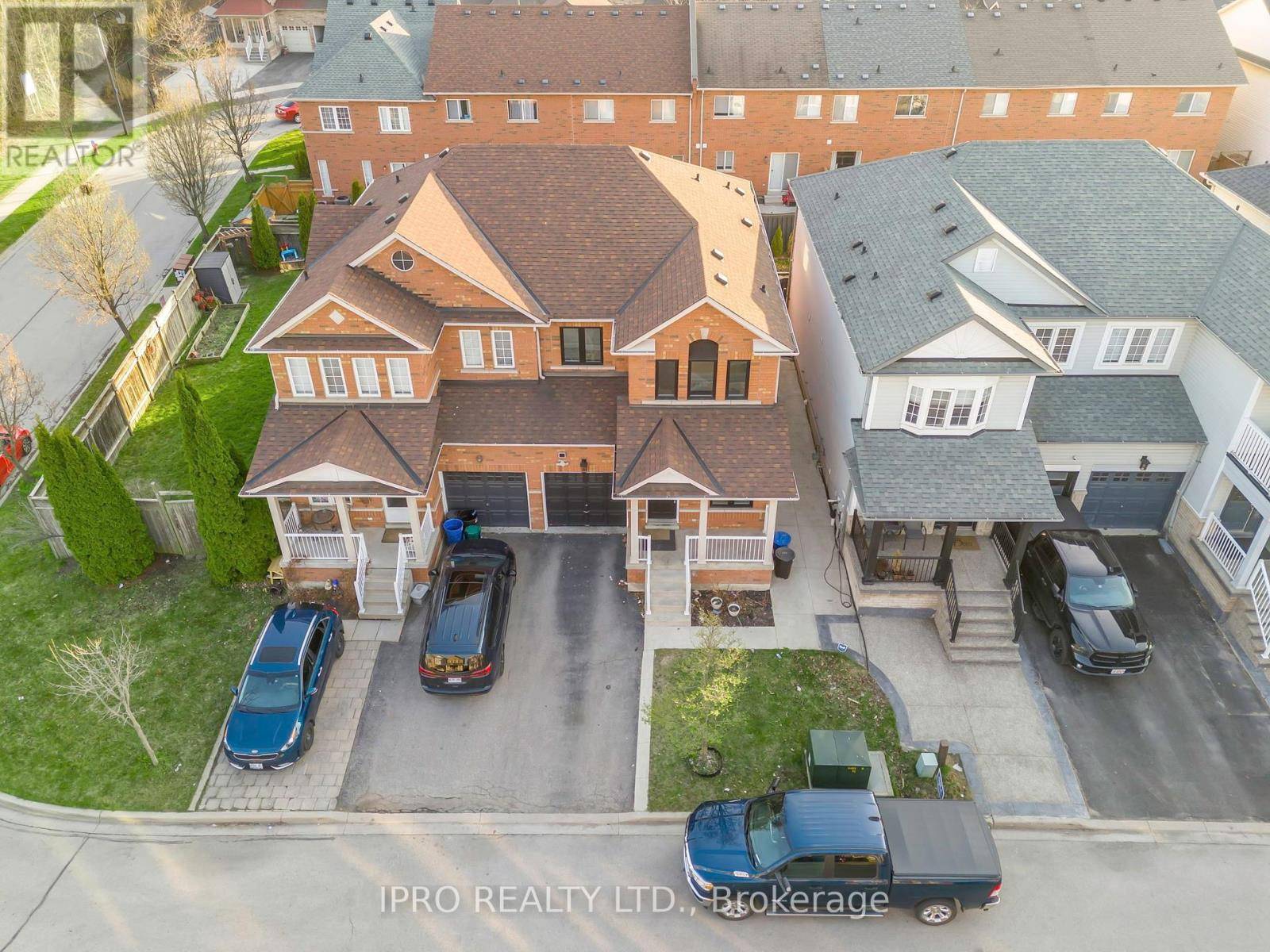 Milton (de Dempsey), ON L9T6K5,147 WATERS BOULEVARD
