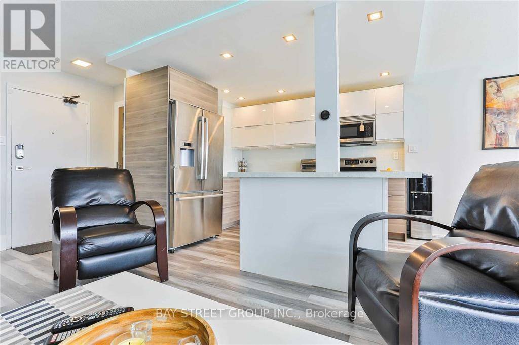 Mississauga (mississauga Valleys), ON L5A3T2,530 Lolita GDNS #1201