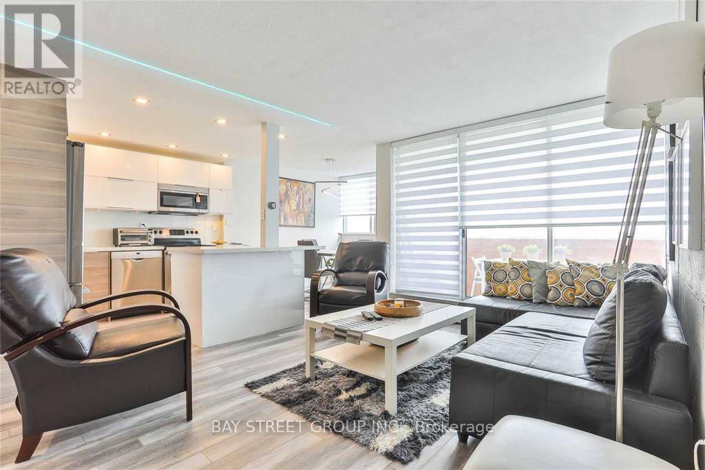 Mississauga (mississauga Valleys), ON L5A3T2,530 Lolita GDNS #1201