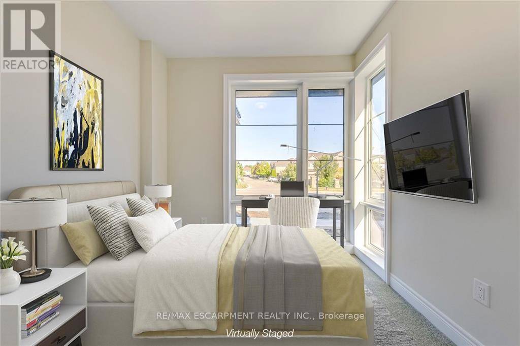 Burlington (rose), ON L7M2B2,2273 Turnberry RD #8