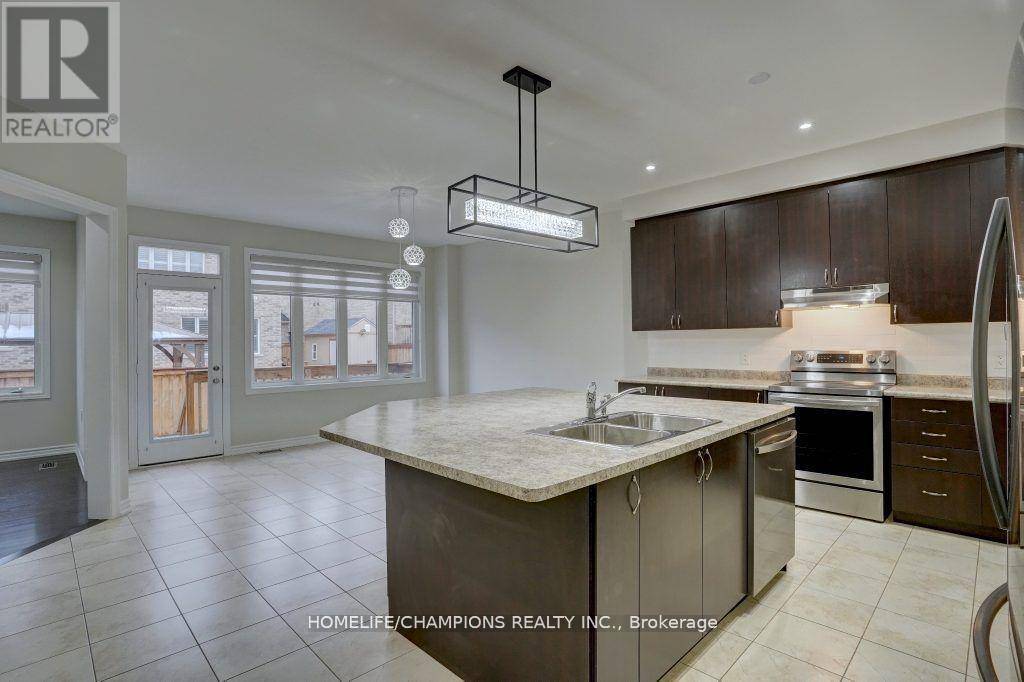 Caledon, ON L7C3N6,102 BENADIR AVENUE