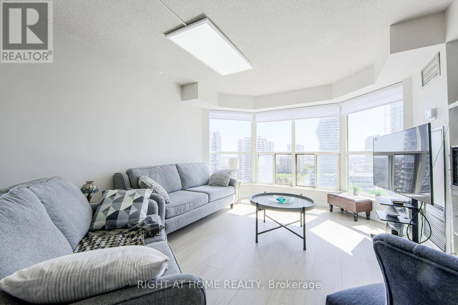 Mississauga (city Centre), ON L5B4A1,335 Webb DR #1811