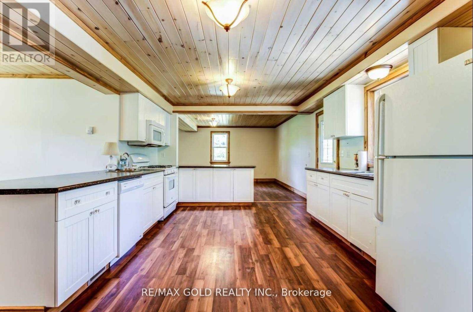 Caledon, ON L7K1L8,20927 SHAWS CREEK ROAD