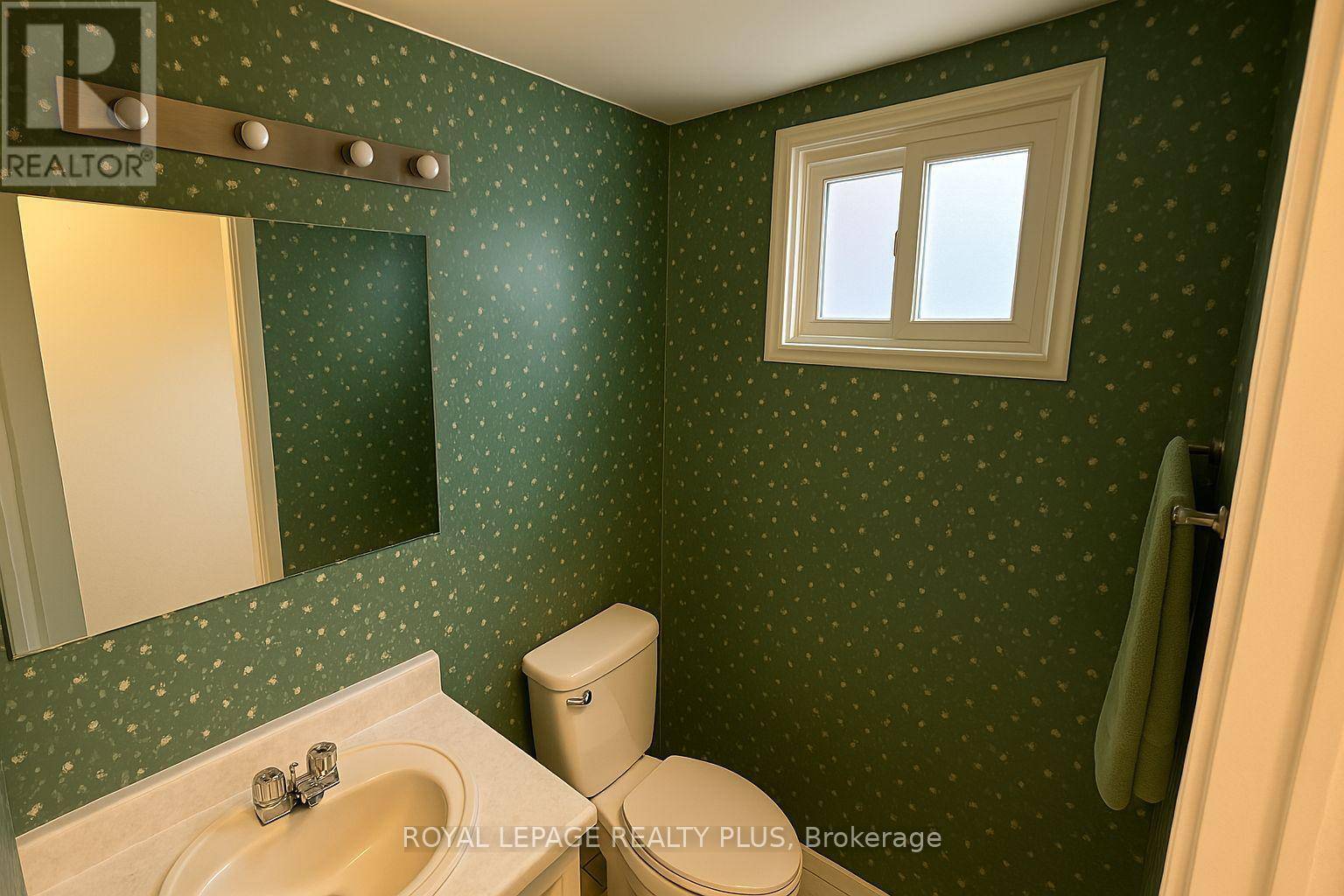 Mississauga (rathwood), ON L4W2S8,2120 Rathburn RD East #113