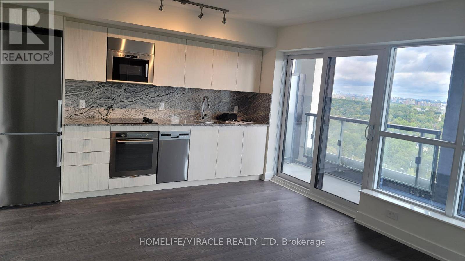 Toronto (islington-city Centre West), ON M9A4Y1,5 Mabelle AVE #2727