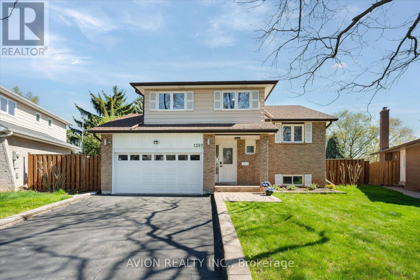 Oakville (fa Falgarwood), ON L6H2V4,1397 HIGHGATE COURT