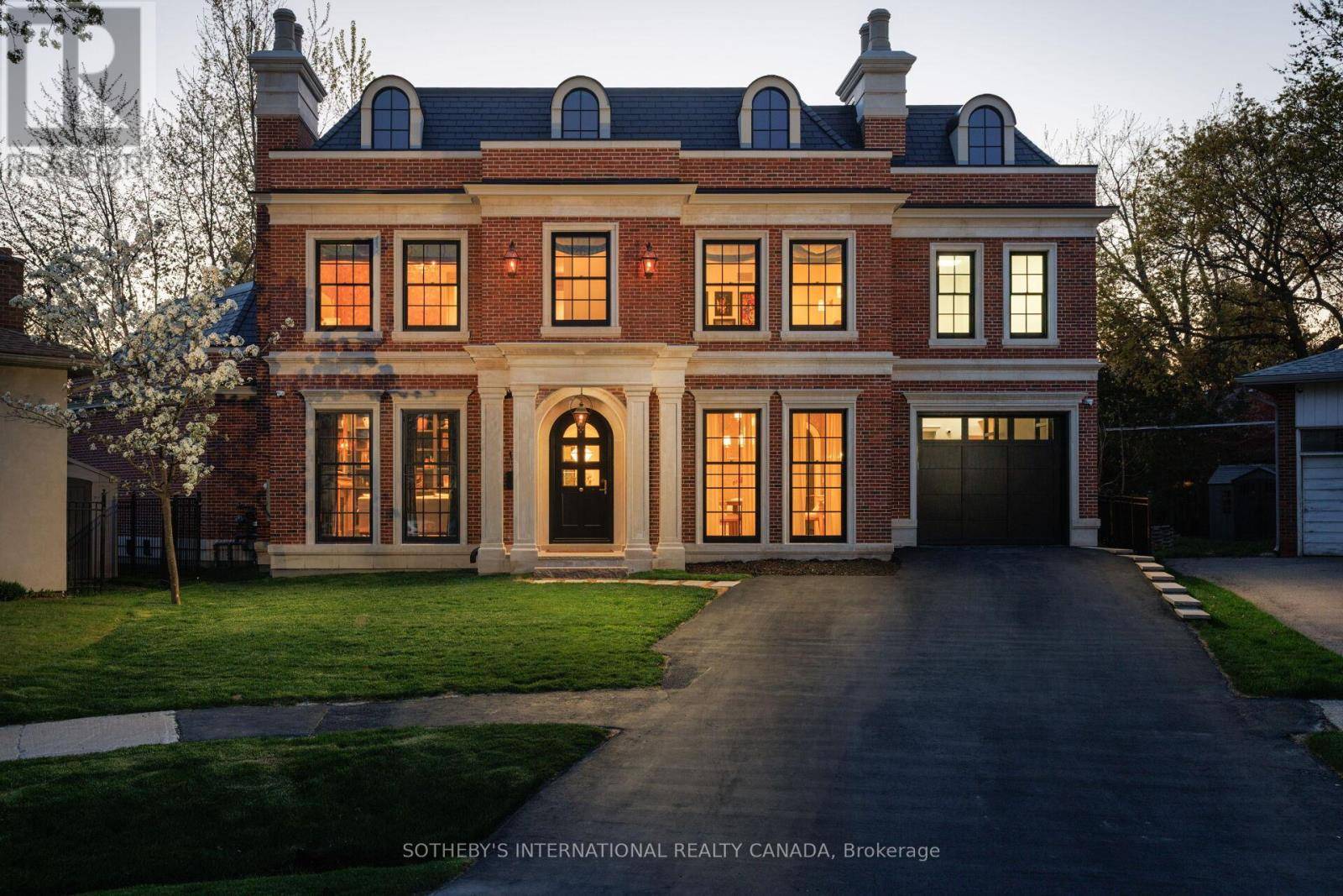 Toronto (princess-rosethorn), ON M9A1K8,153 PERRY CRESCENT