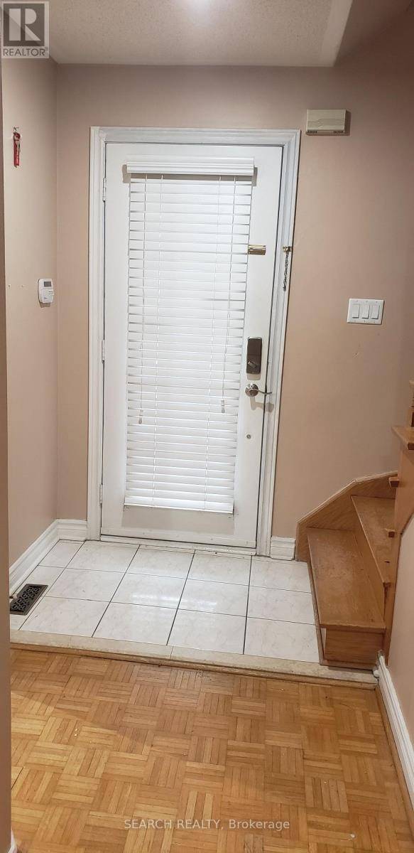 Brampton (sandringham-wellington), ON L6R1K3,81 SHADY PINE CIRCLE