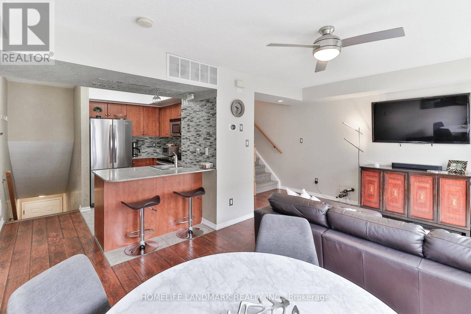 Toronto (south Parkdale), ON M6K1X2,26 Laidlaw ST #1521
