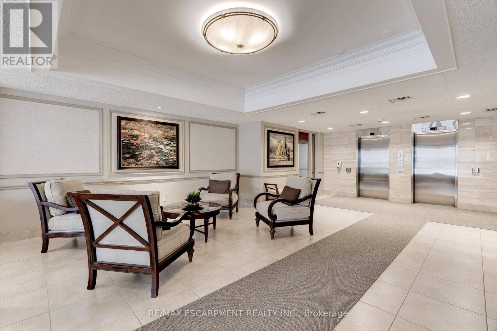 Oakville (br Bronte), ON L6L5L5,2175 Marine DR #903