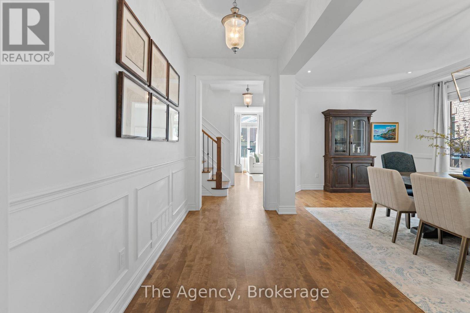 Oakville (br Bronte), ON L6L6T4,138 TAWNY CRESCENT