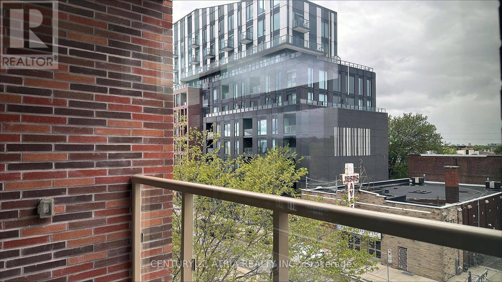 Toronto (weston-pellam Park), ON M6N0B7,1787 St Clair AVE West #421