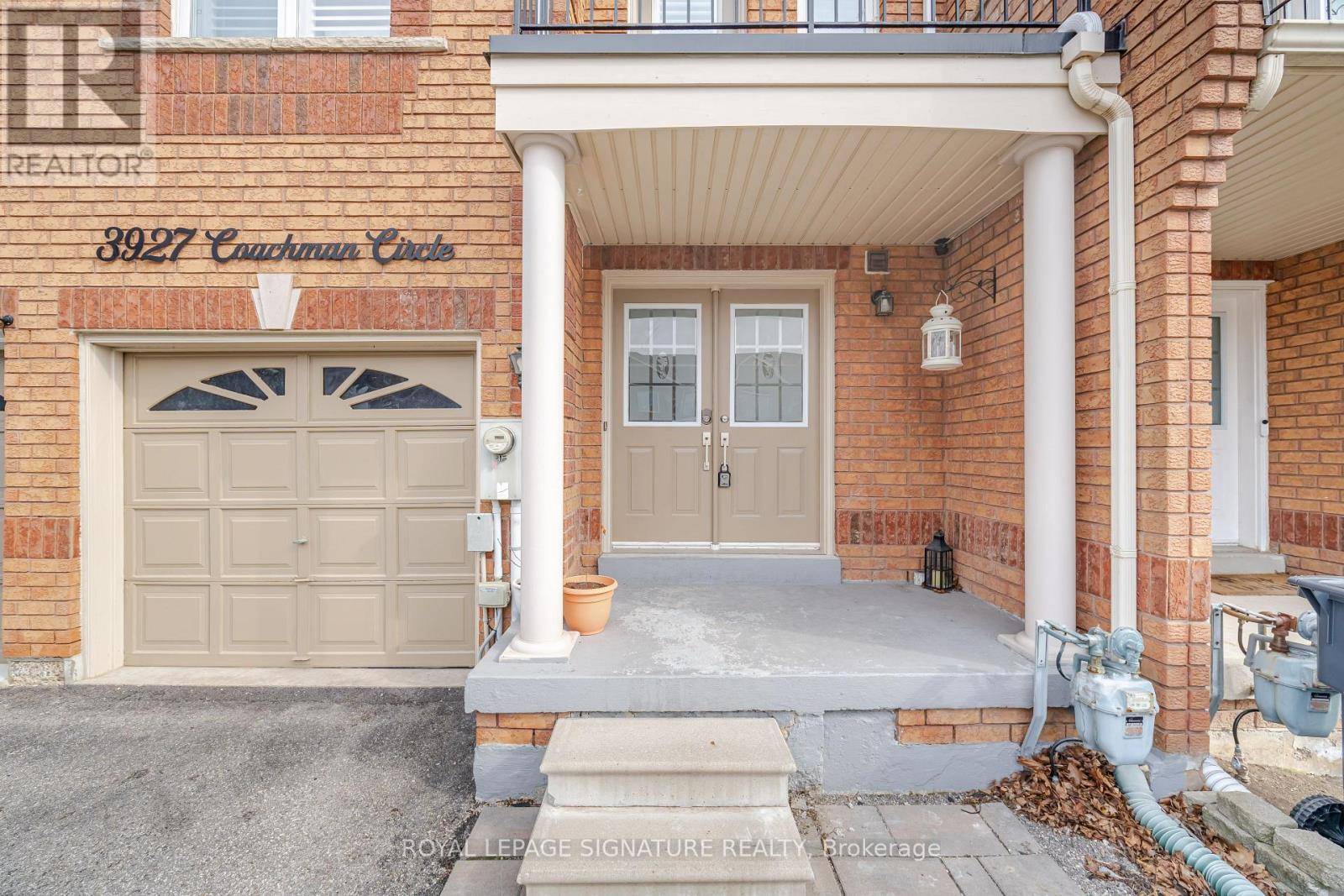 Mississauga (churchill Meadows), ON L5M6R1,3927 COACHMAN CIRCLE