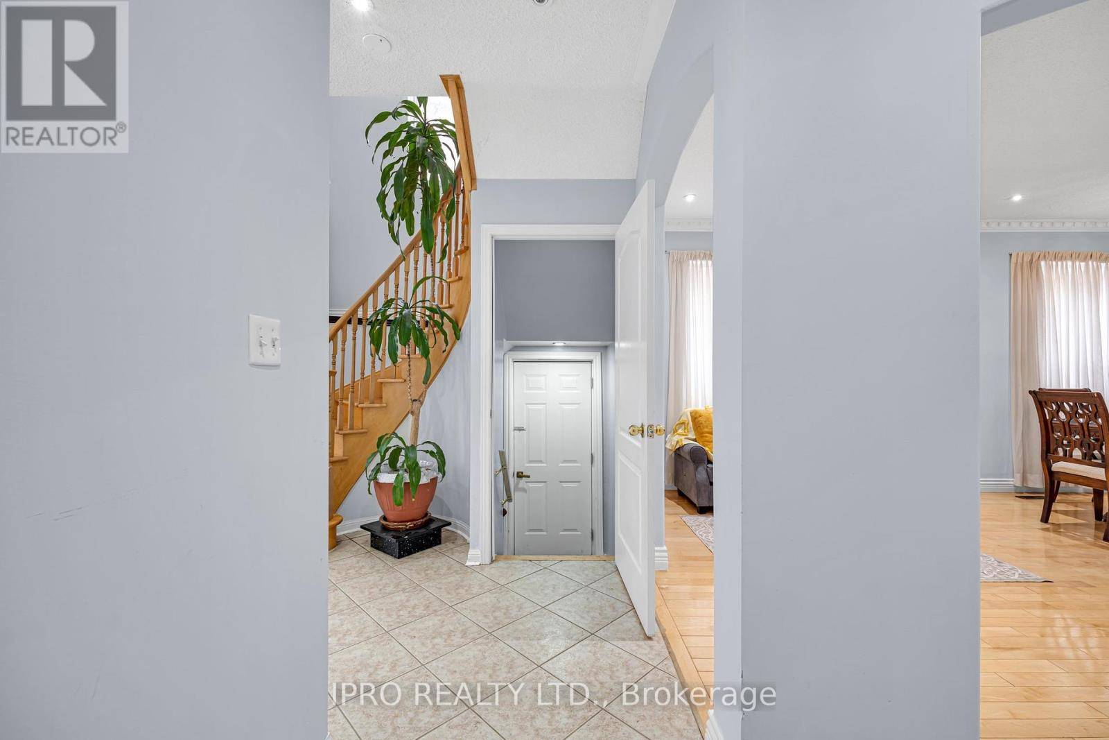 Mississauga (churchill Meadows), ON L5M7Y4,3860 HENRIETTA WAY