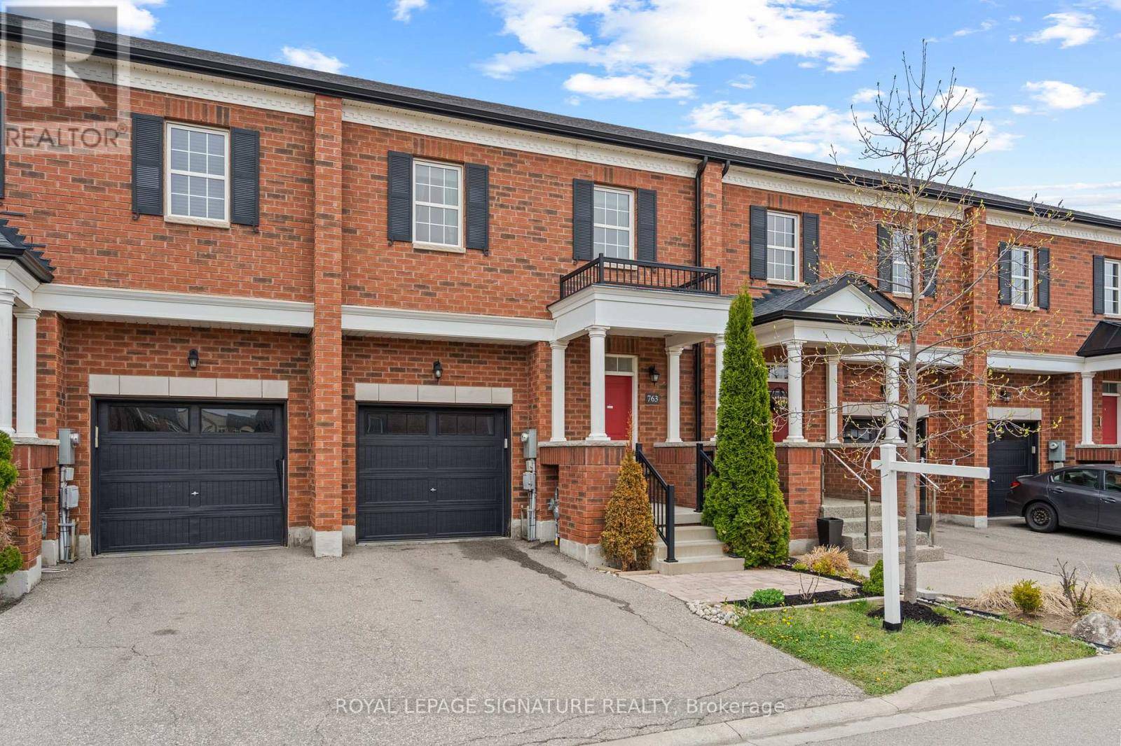 Milton (wi Willmott), ON L9T9A3,763 BANKS CRESCENT
