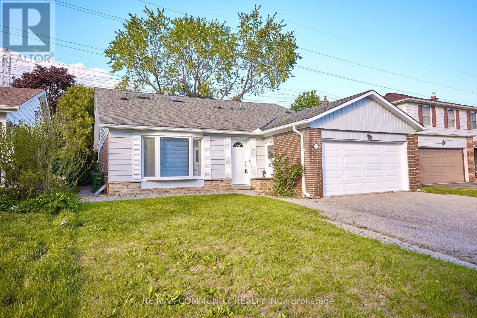 Toronto (willowridge-martingrove-richview), ON M9R3Z2,71 WILLOWRIDGE ROAD