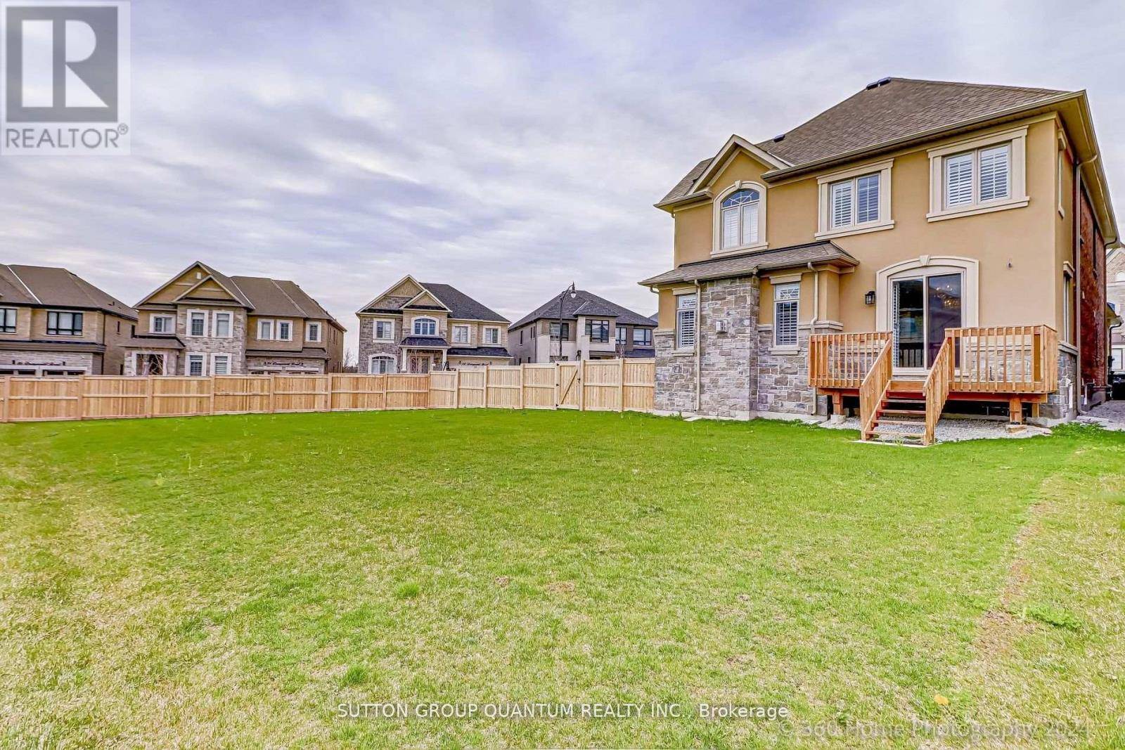 Brampton (northwest Brampton), ON L6X5R9,71 DAIRYMAID ROAD