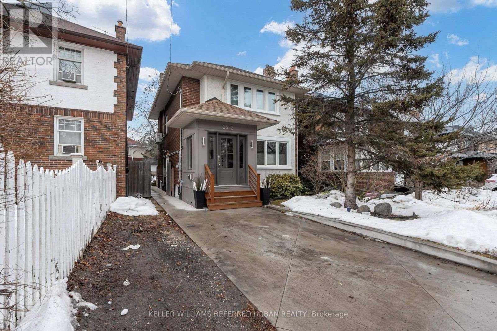 Toronto (mimico), ON M8V1E1,2522 Lake Shore BLVD West #Lower