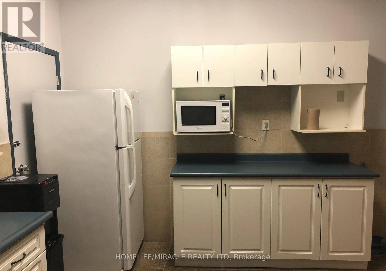 Mississauga (northeast), ON L5T2C6,975 Midway BLVD #12
