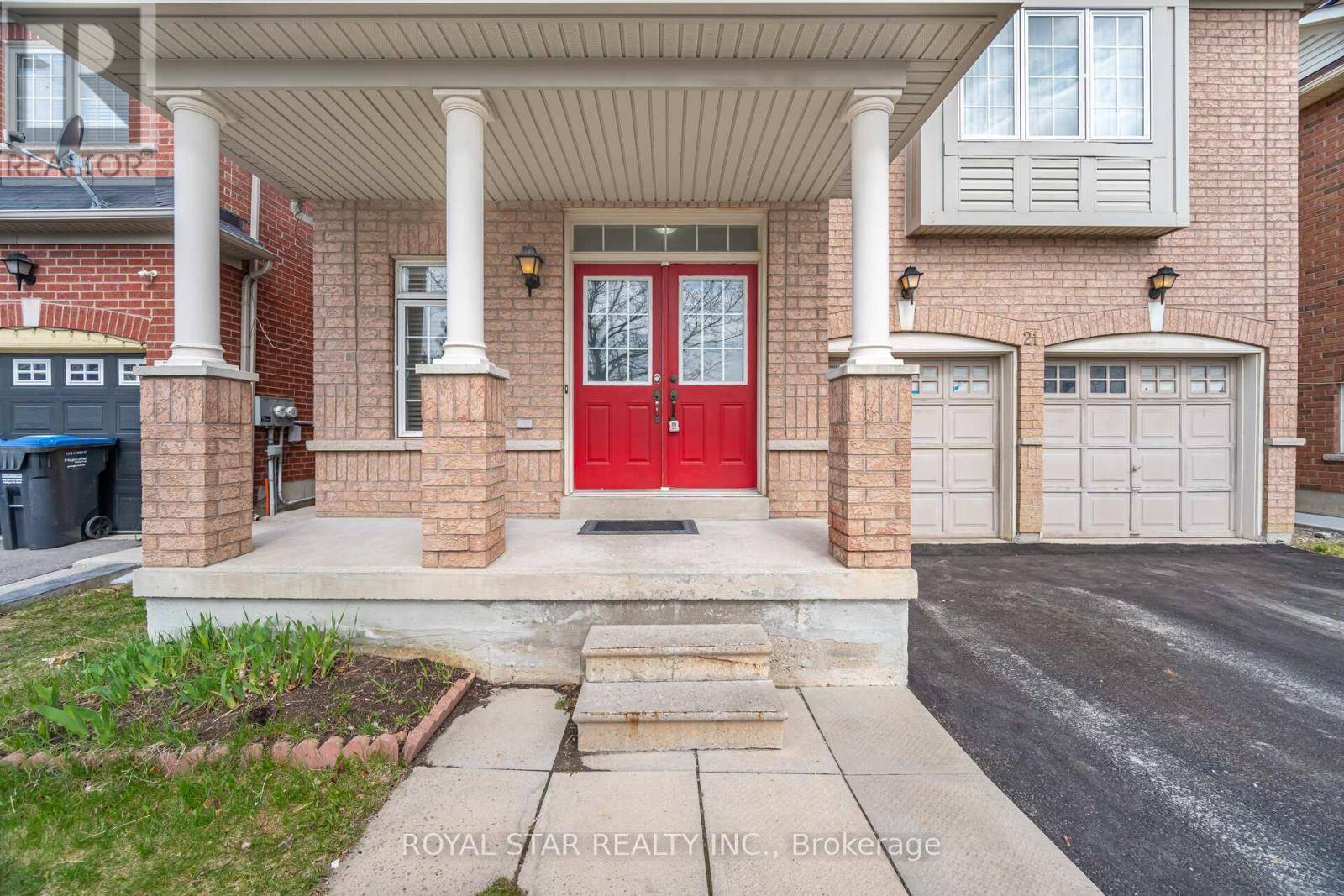 Brampton (bram East), ON L6P2M6,21 BAYLAWN CIRCLE