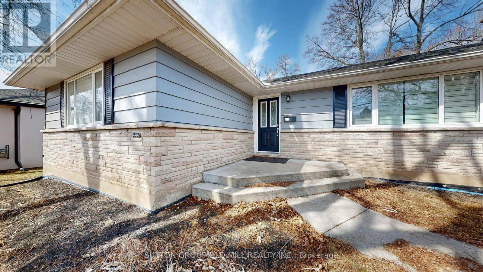 Burlington (shoreacres), ON L7L1M3,4447 SPRUCE AVENUE