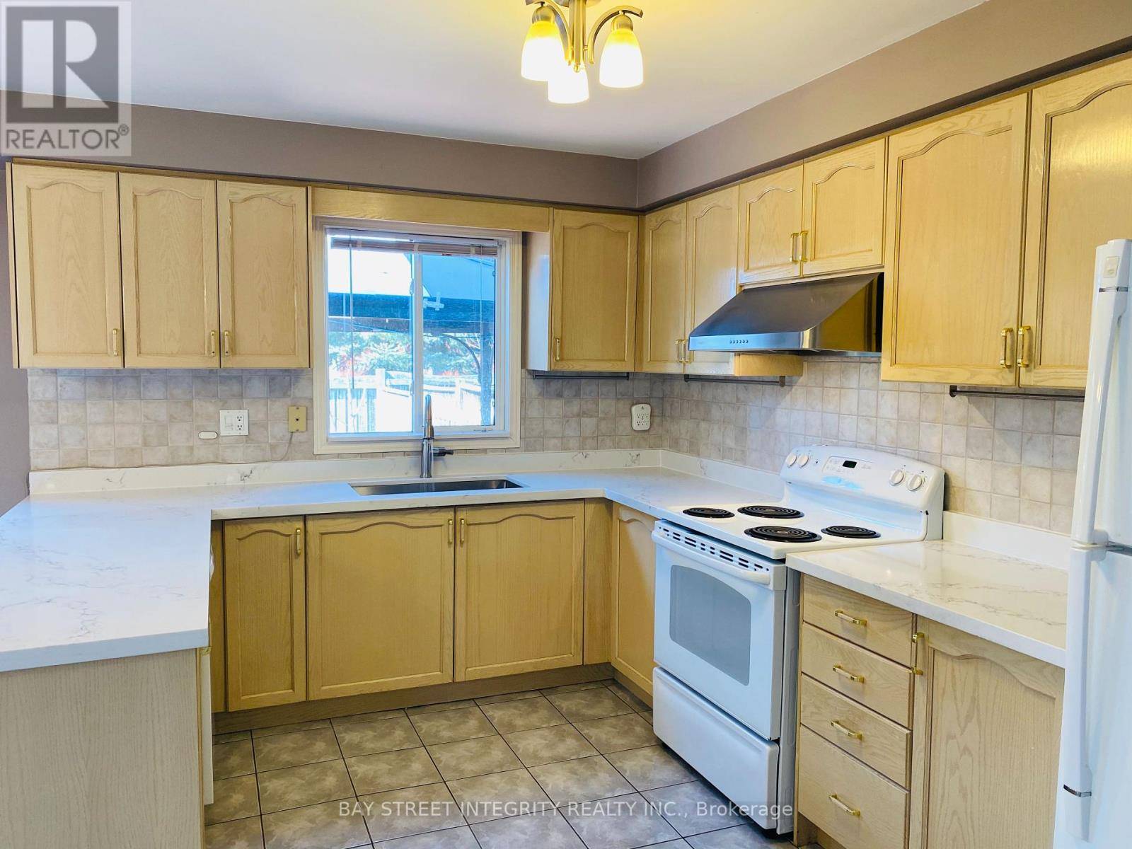 Oakville (wm Westmount), ON L6M3W8,2087 GOLDEN ORCHARD TRAIL