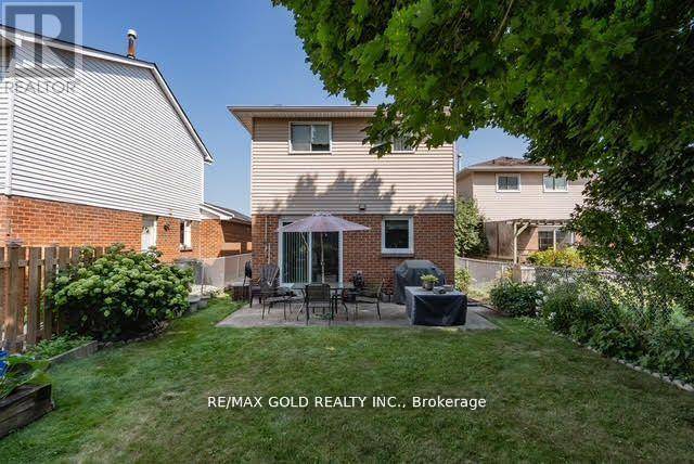 Brampton (heart Lake West), ON L6Z2B3,18 LUMINOUS COURT