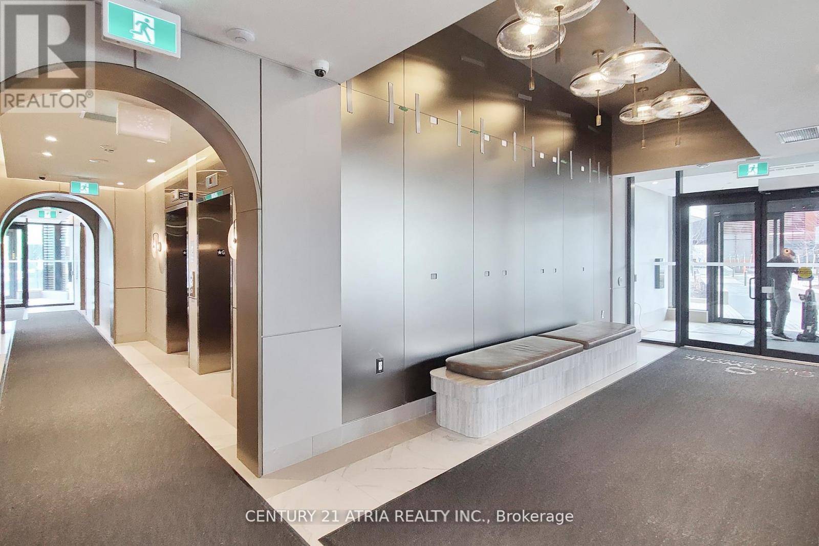 Oakville (jm Joshua Meadows), ON L6H8A3,3006 William Cutmore BLVD East #1212