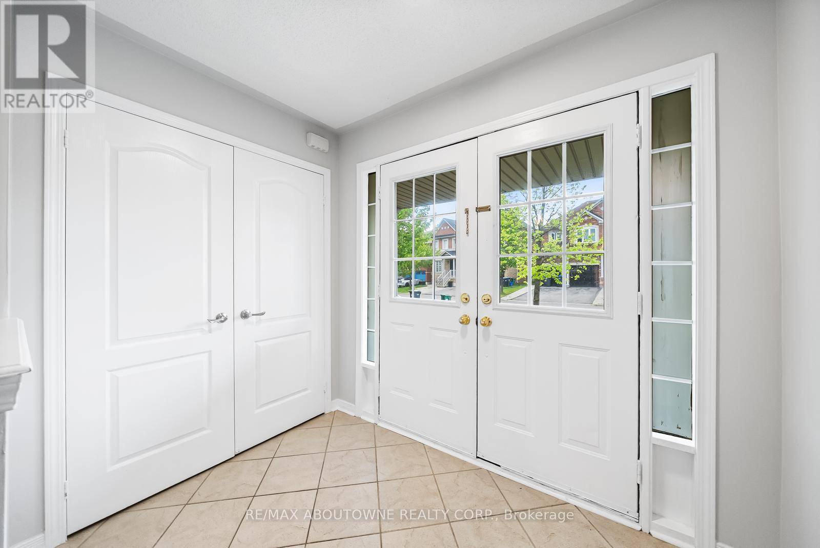 Brampton (bram East), ON L6P2M3,71 COBBLEHILL CRESCENT