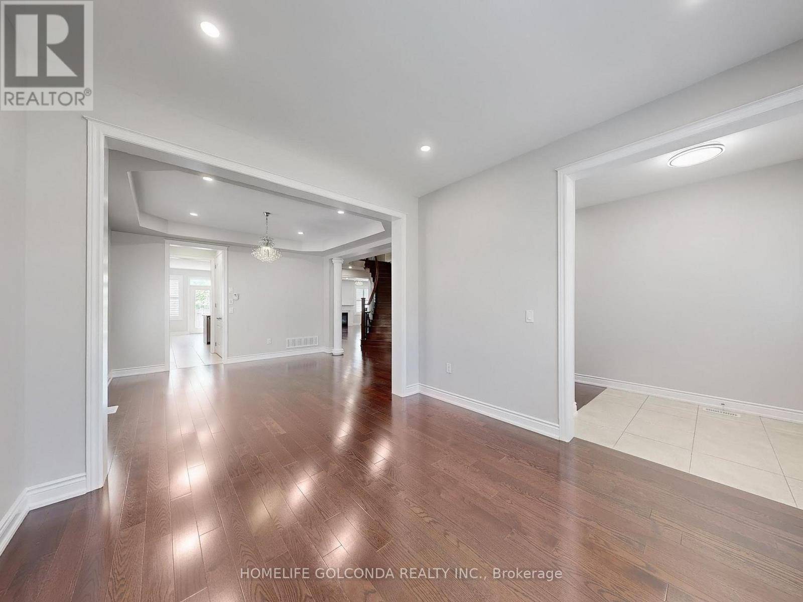 Oakville (go Glenorchy), ON L6M0T1,3148 LARRY CRESCENT