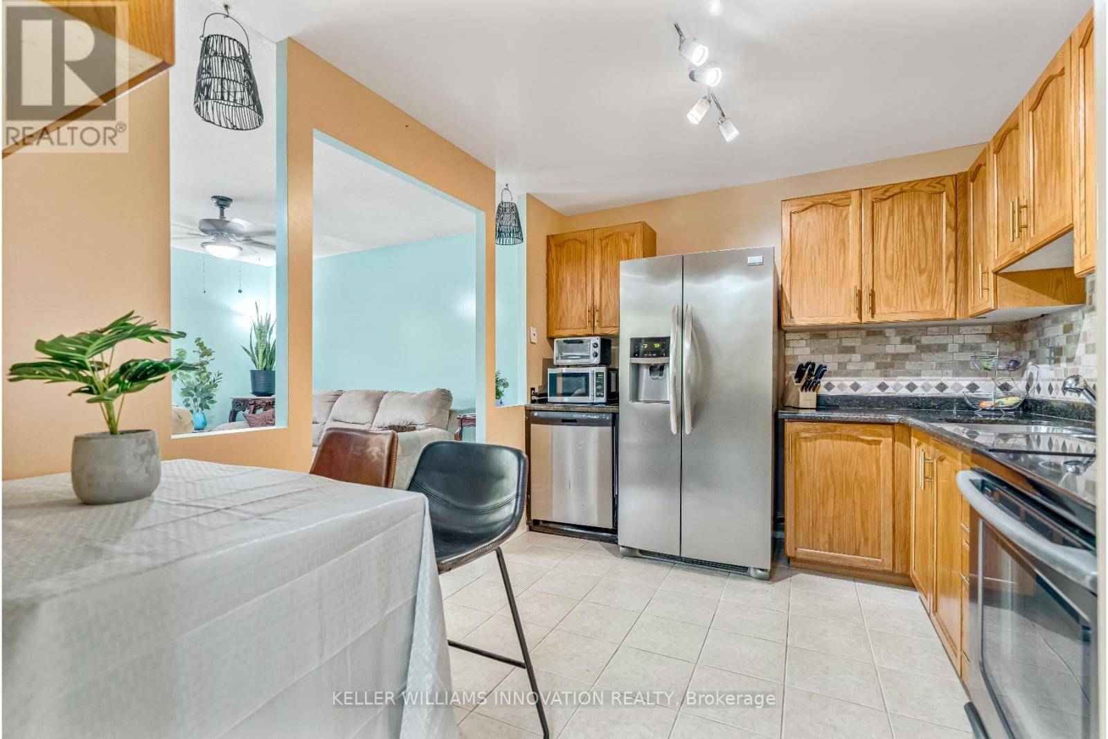 Oakville (fa Falgarwood), ON L6H2P3,1050 Falgarwood DR #121