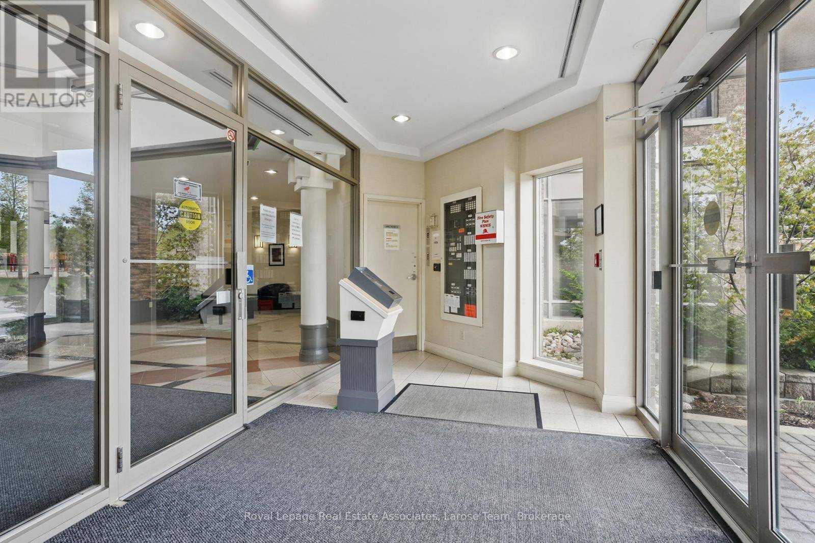 Mississauga (lakeview), ON L5E3K4,1150 Parkwest PL #609